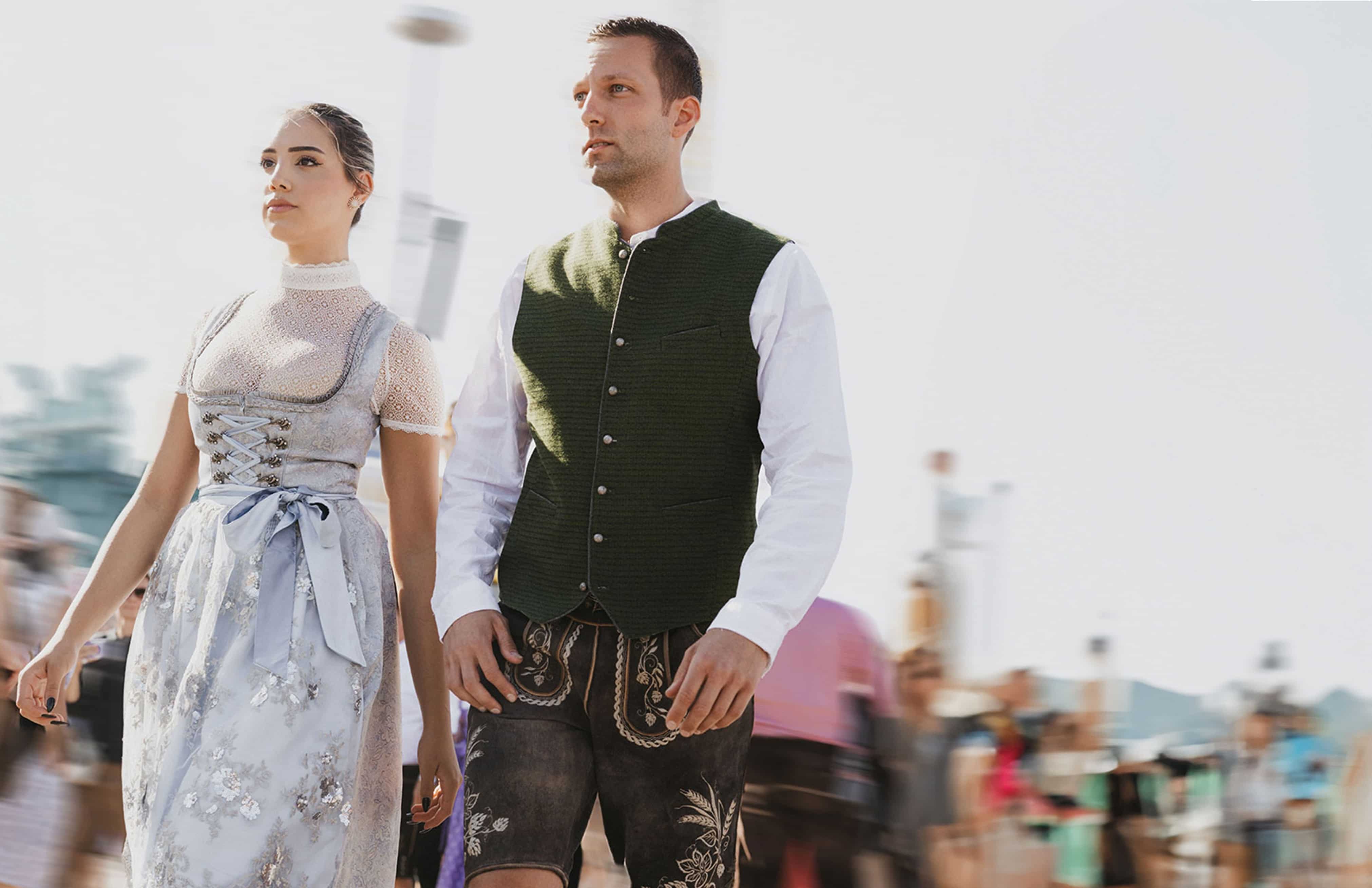 Dame in bayrischer Tracht 