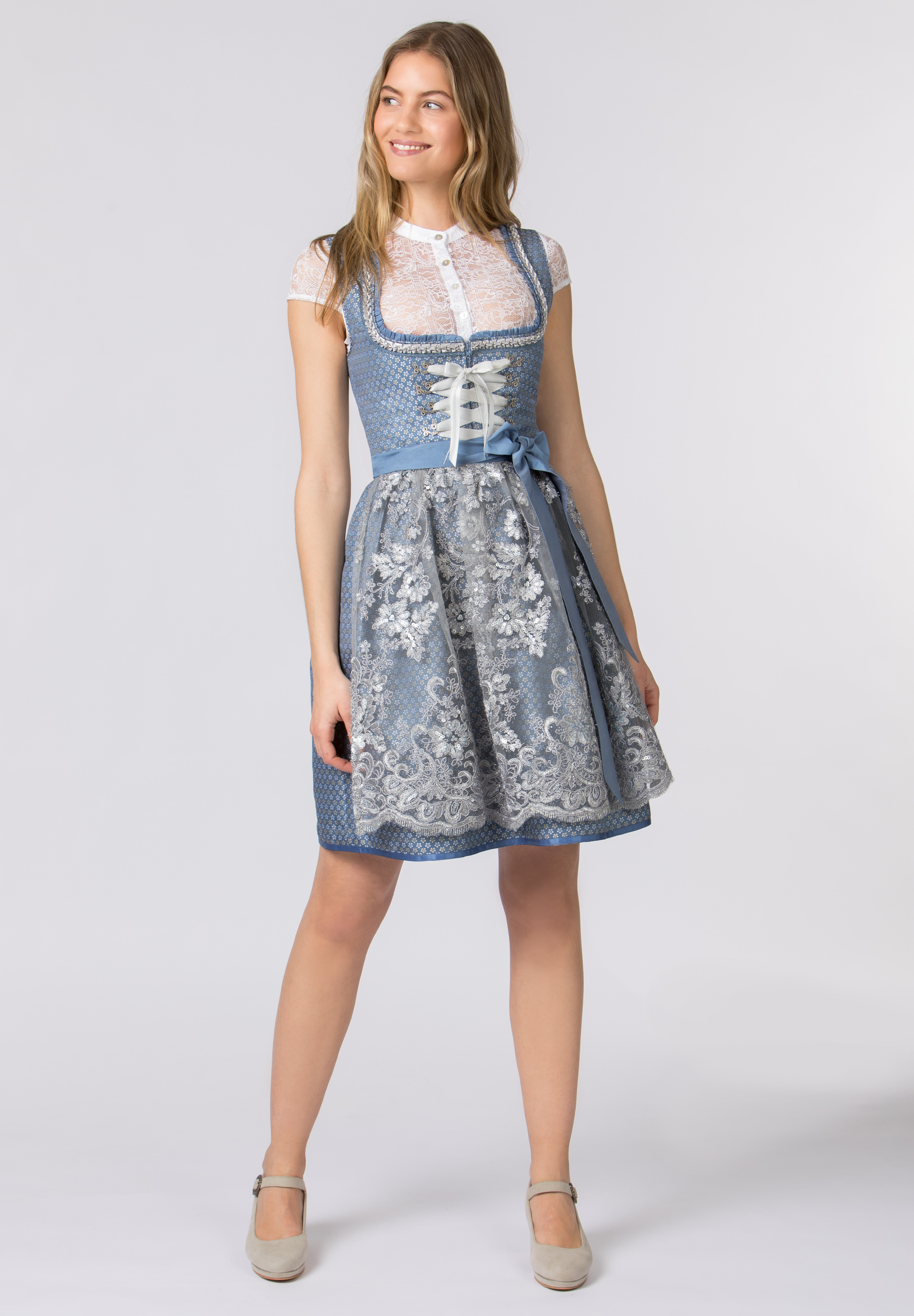 Dirndl Nivia hellblau